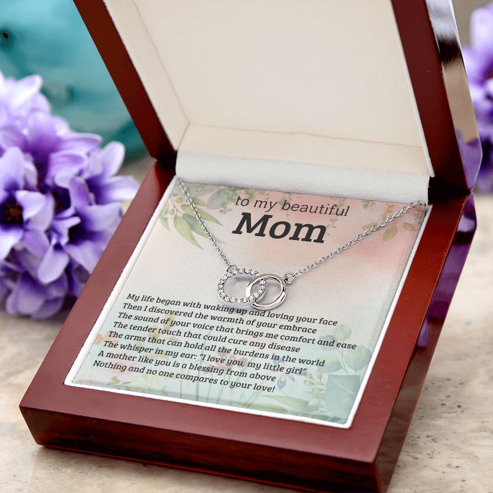 Mom - Warmth of Your Embrace - Necklace